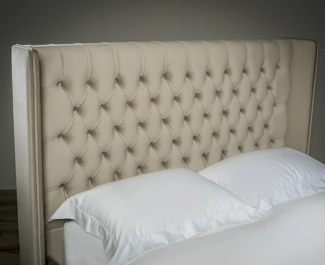 Liberty Winged Bed - Image 6