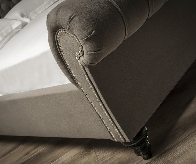 Stanhope Studded Chesterfield Bed - Image 4